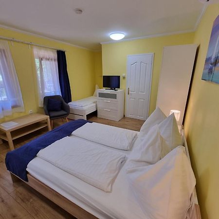 Muskatlis Haz Apartment Balatonlelle Luaran gambar
