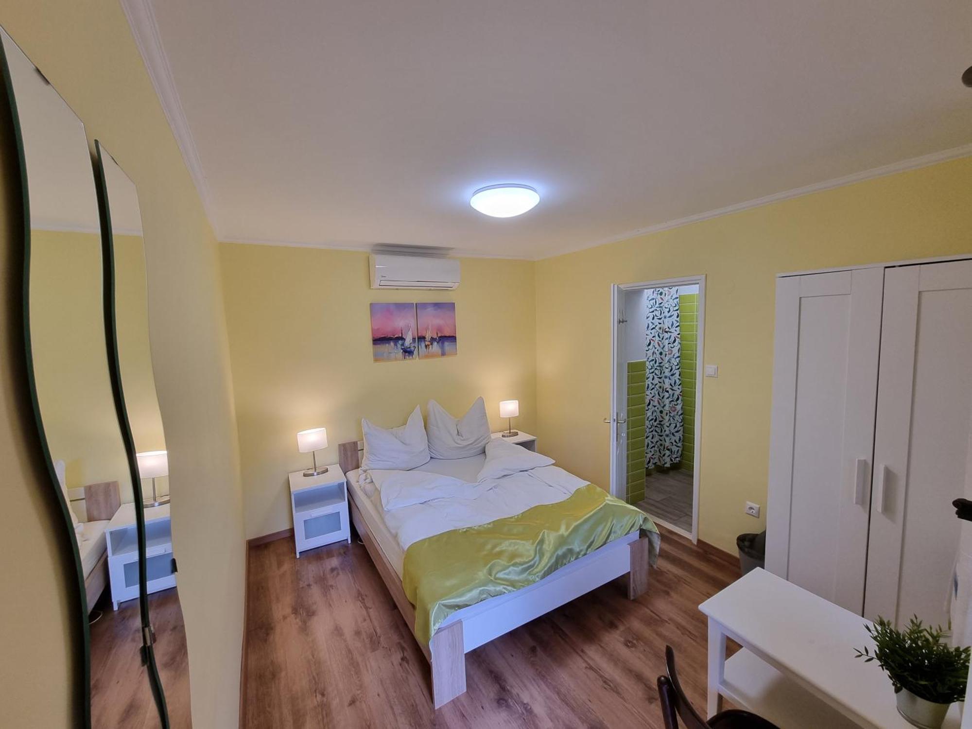 Muskatlis Haz Apartment Balatonlelle Luaran gambar