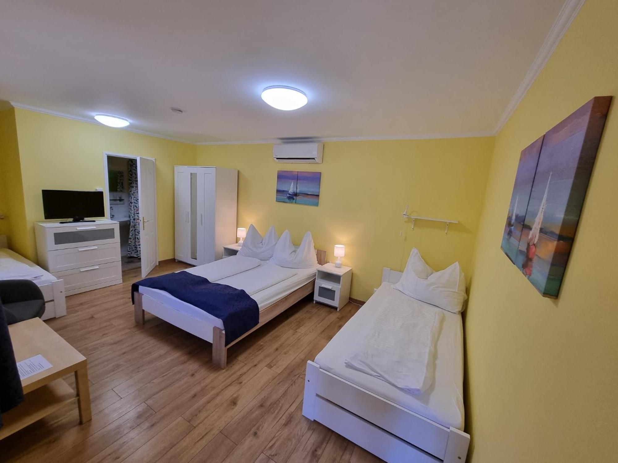 Muskatlis Haz Apartment Balatonlelle Luaran gambar