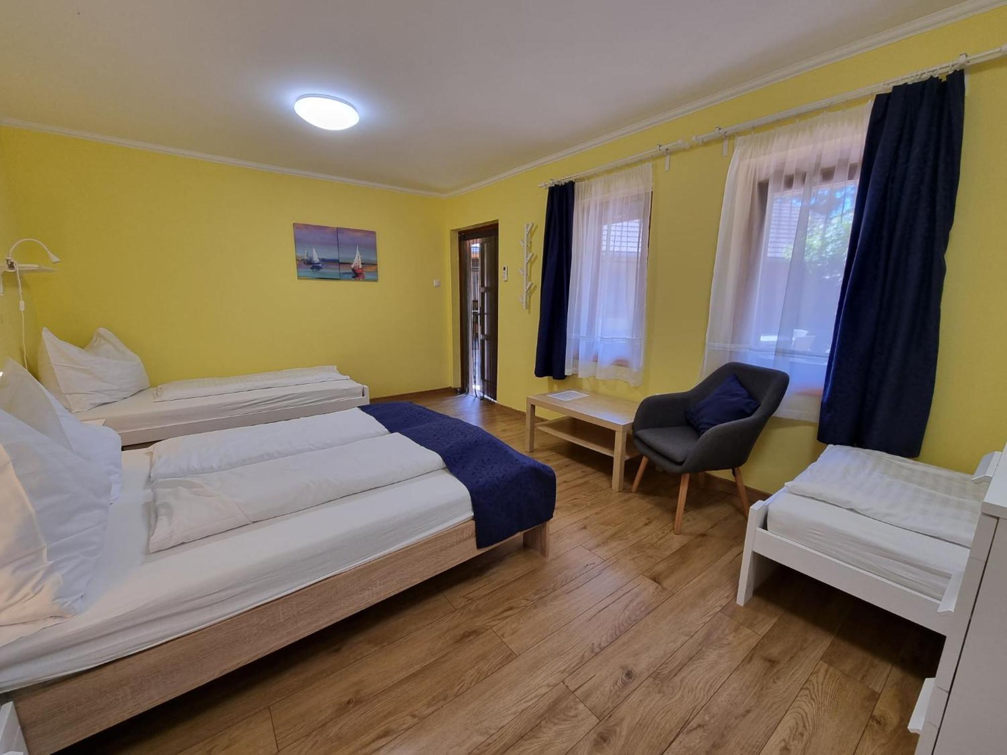 Muskatlis Haz Apartment Balatonlelle Luaran gambar